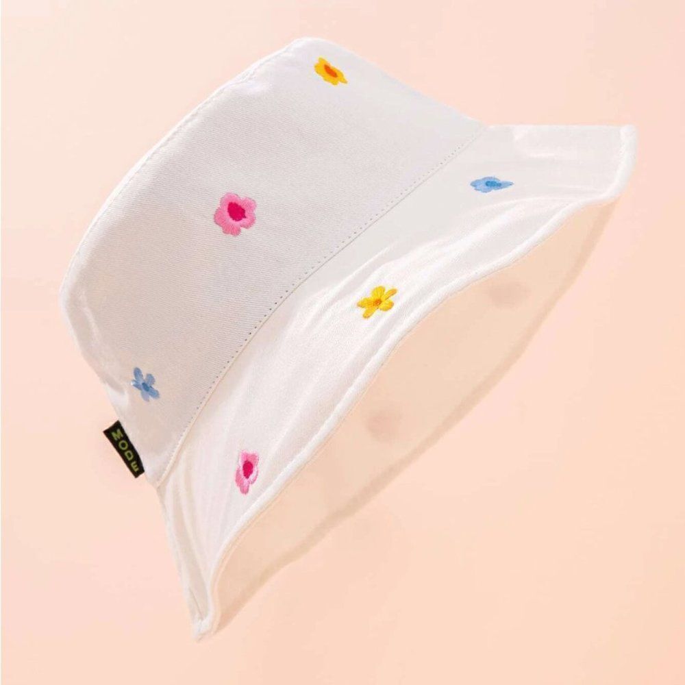White Flower Embroidered Bucket Hat - Picture 3 of 5